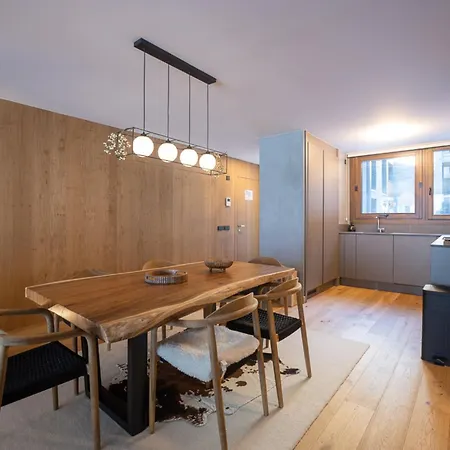 Isard Homes By Select *