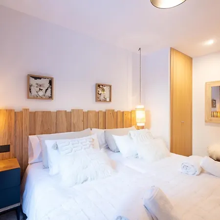 Isard Homes By Select Apartment *